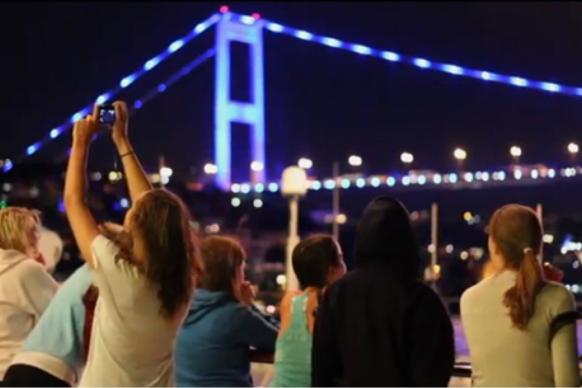 Bosphorus Dinner Cruise with Unlimited Alcoholic Drinks&Turkish Night Show +Private Table(ALL-INCLUSIVE)