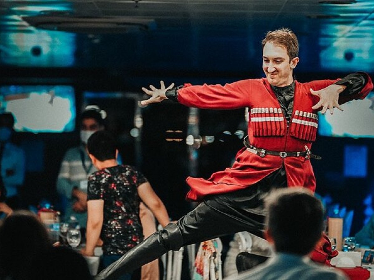 Bosphorus Dinner Cruise: Private Table, Turkish Night Shows & Hotel Transfer Included – photo 9